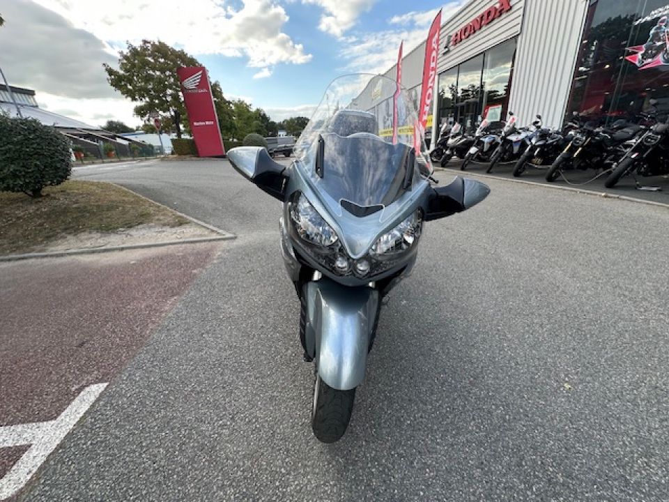 KAWASAKI 1400 GTR 4