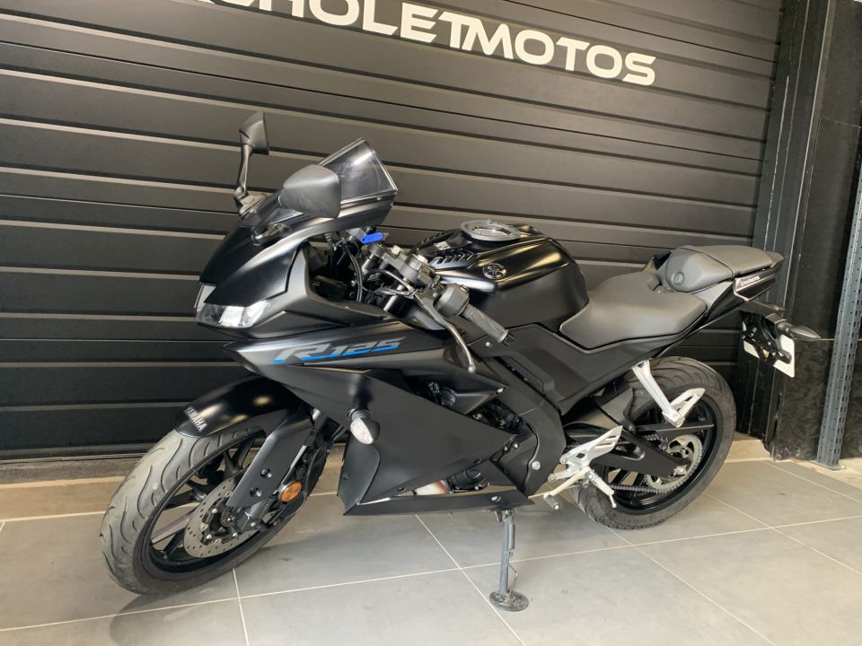 YAMAHA YZF-R 125 4