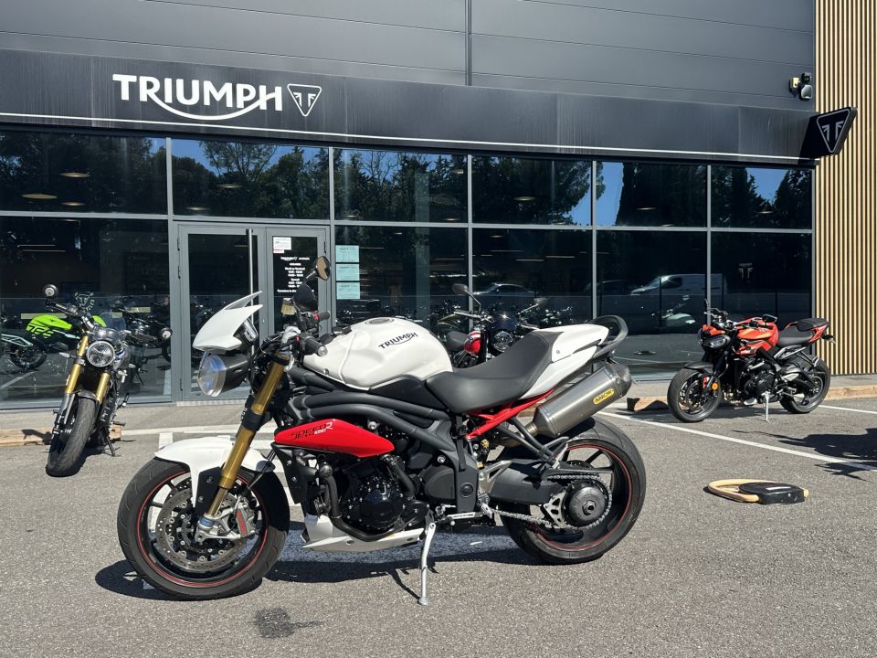 TRIUMPH SPEED TRIPLE 1050 R 4