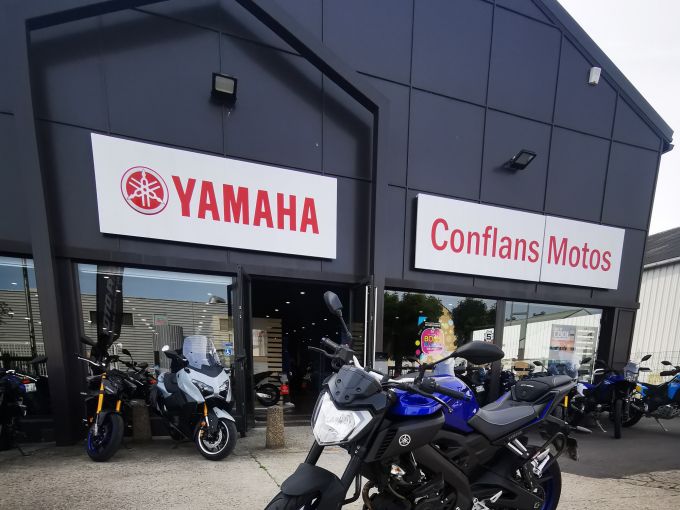 YAMAHA MT-125 4