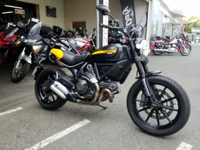 DUCATI Scrambler 800 4