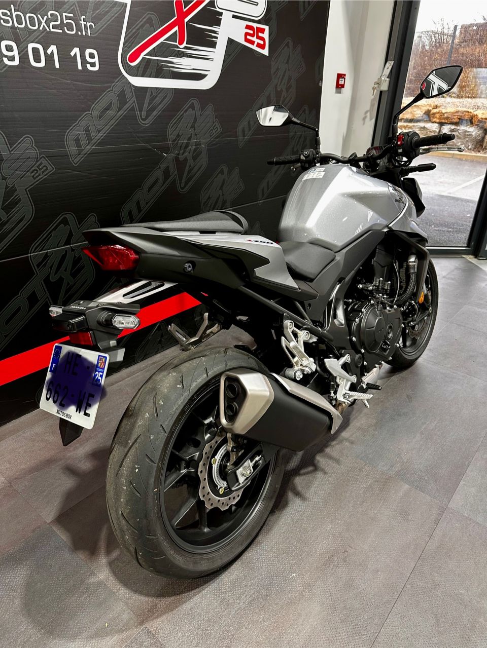 HONDA CB 750 HORNET 4