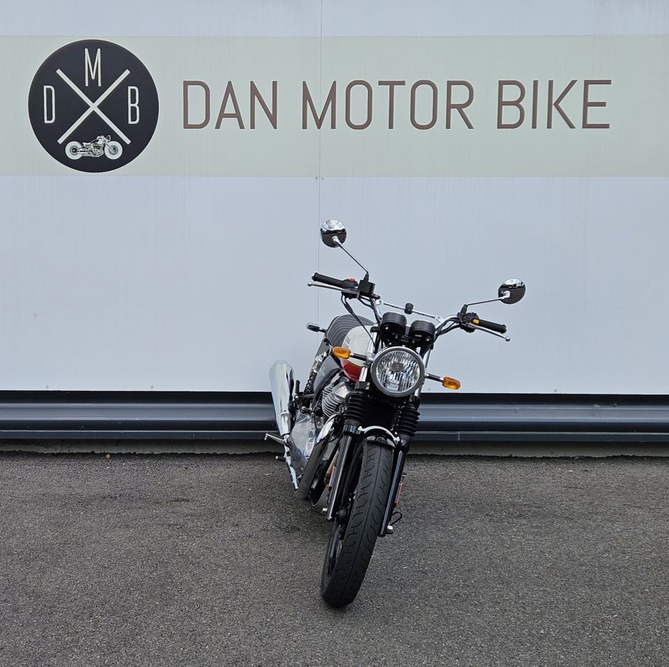 ROYAL ENFIELD INTERCEPTOR 4