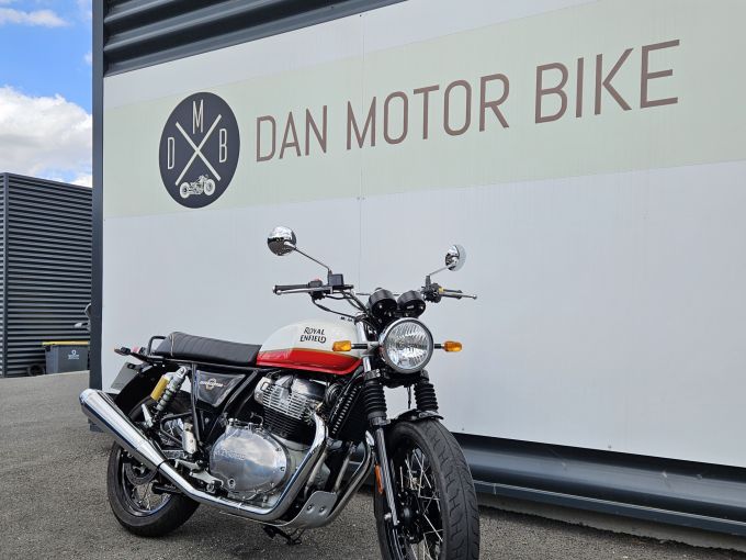 ROYAL ENFIELD INTERCEPTOR 4
