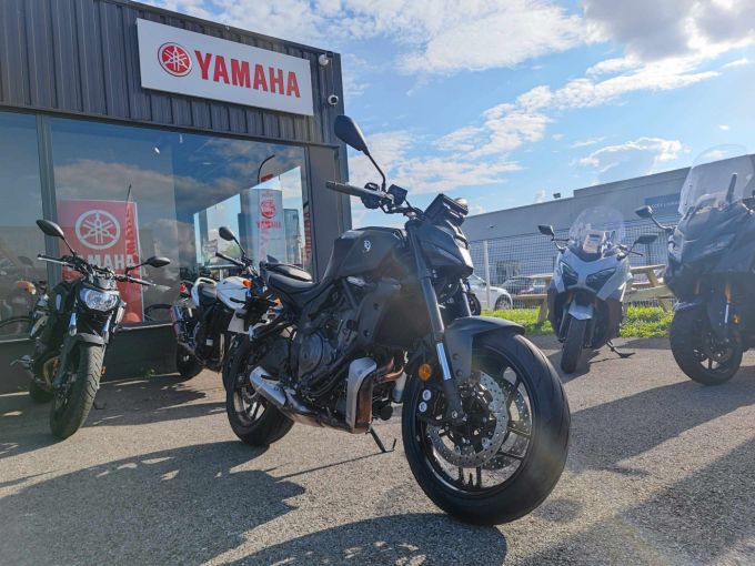YAMAHA MT-07 (47.5CV) 4