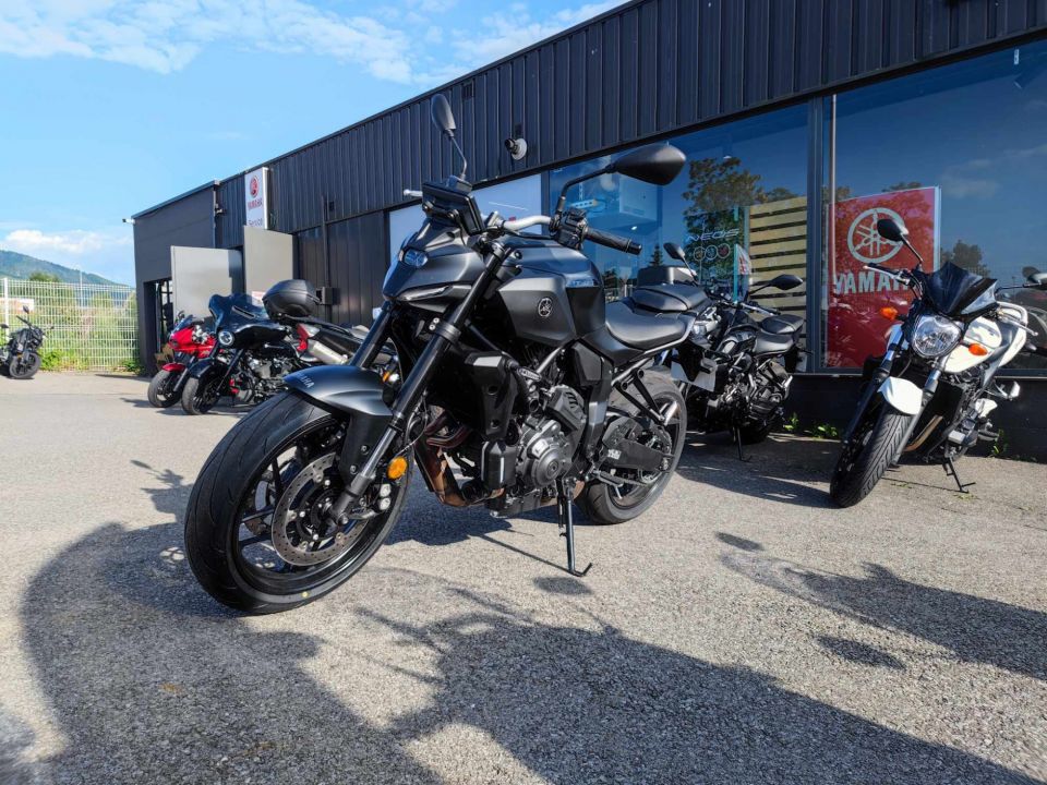 YAMAHA MT-07 (47.5CV) 4