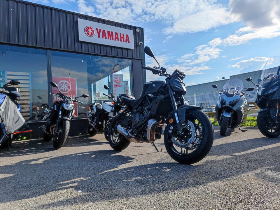 YAMAHA MT-07 (47.5CV) 4