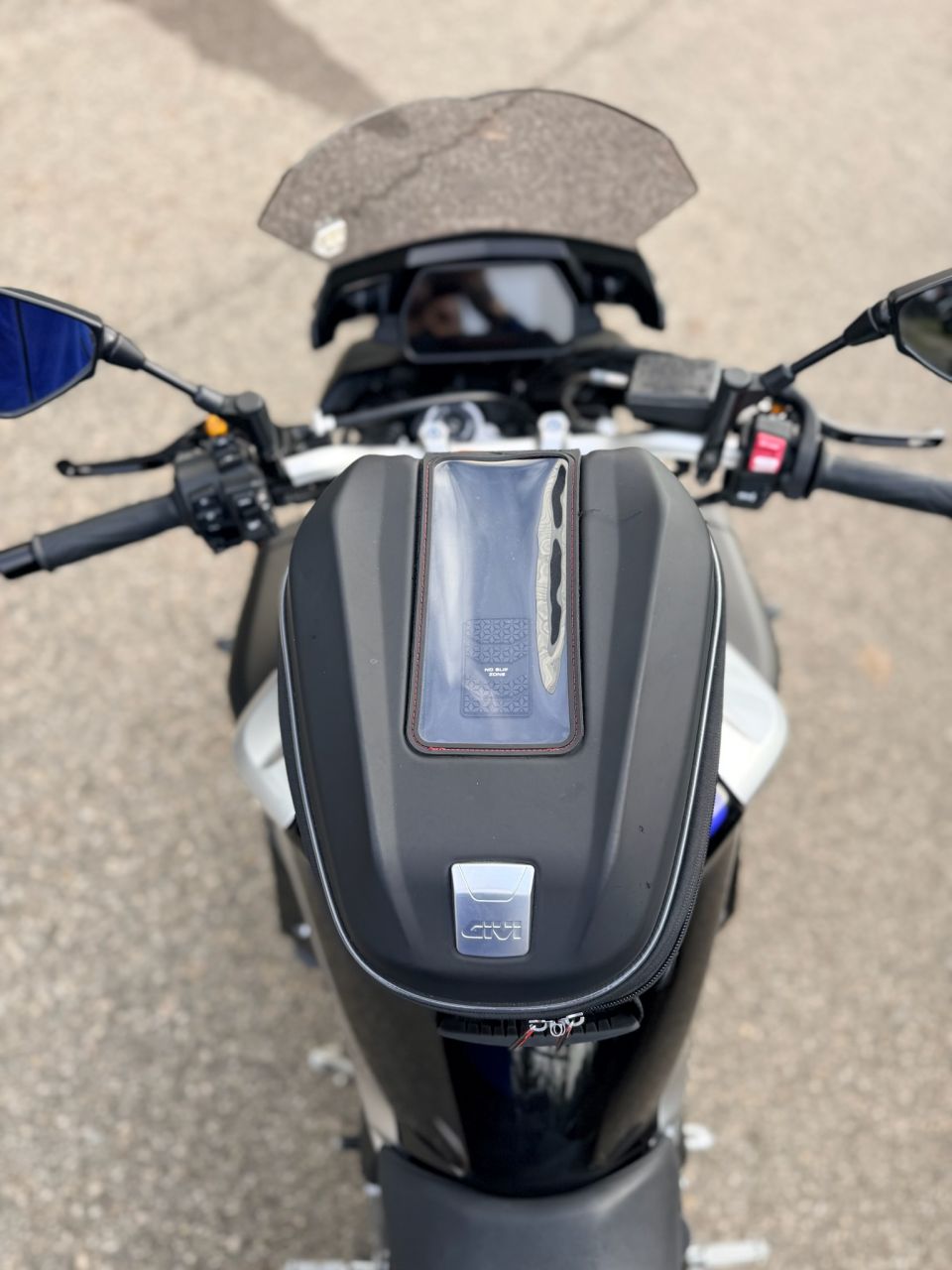 YAMAHA MT-10 SP 4