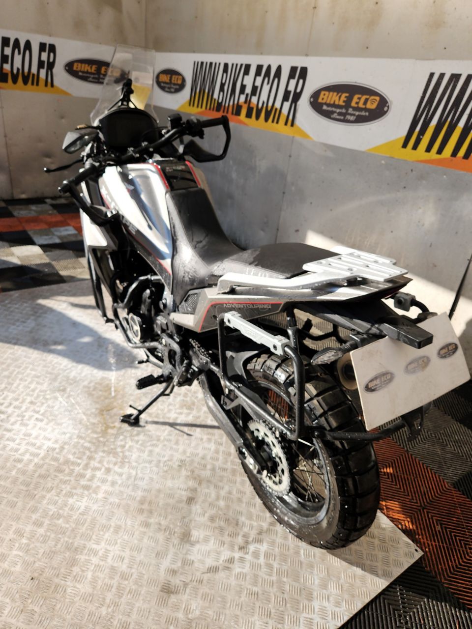 MOTO MORINI X-cape 650 4