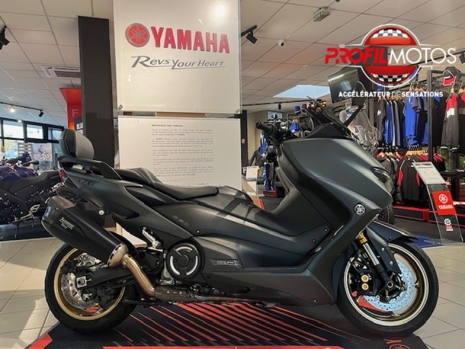 YAMAHA XP T-MAX 560 TECH MAX KAMO 4