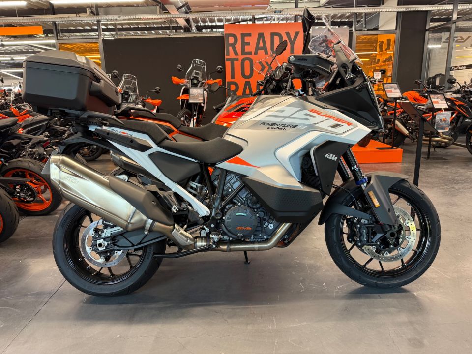 KTM 1290 SUPER ADVENTURE S 4