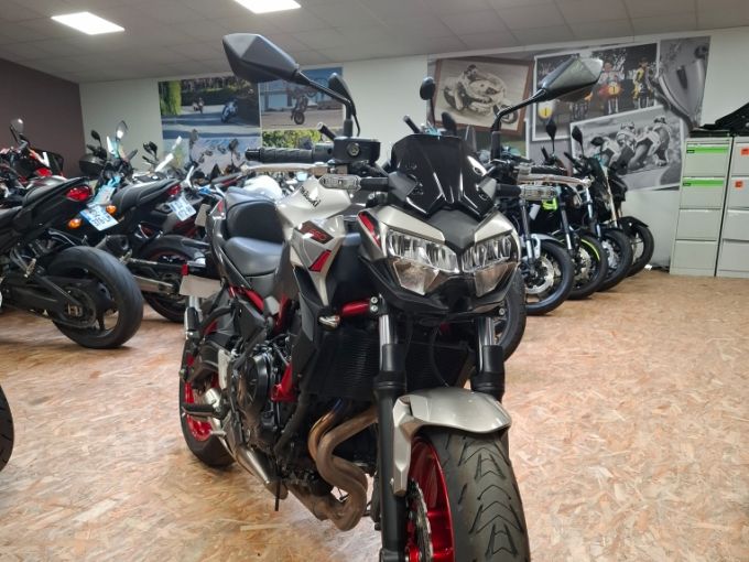 KAWASAKI Z 650 (47.5CV) 4