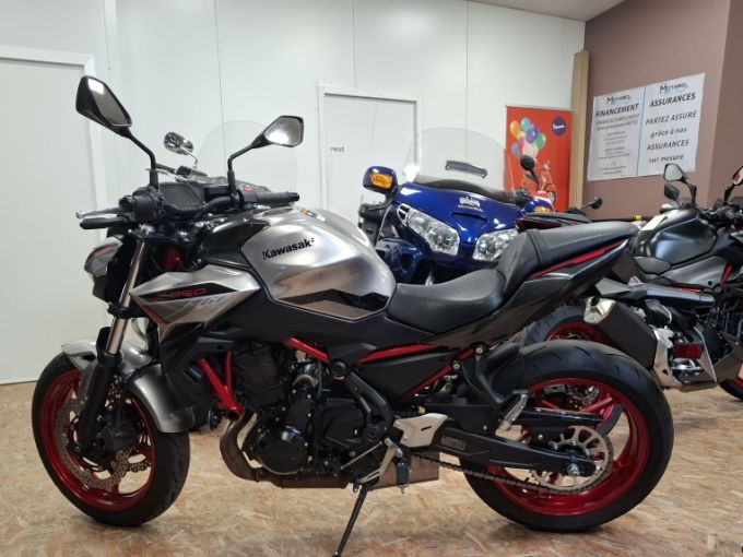 KAWASAKI Z 650 (47.5CV) 4