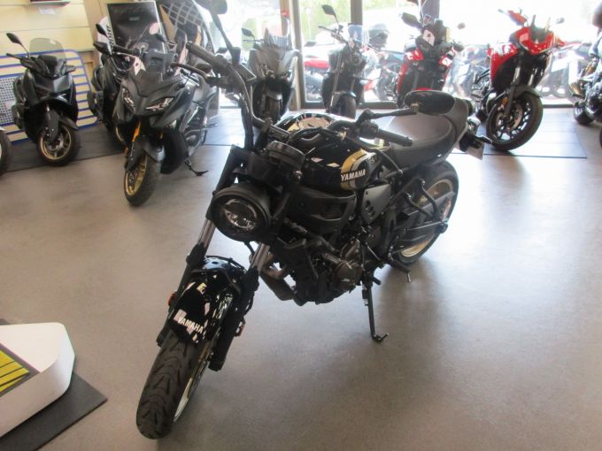 YAMAHA XSR 700 4