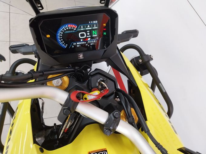 SUZUKI V-STROM 800 DE FULL 4