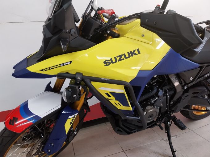 SUZUKI V-STROM 800 DE FULL 4