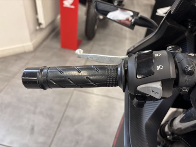 HONDA CBR 500 R 4