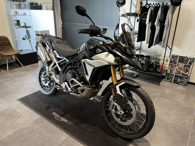 TRIUMPH TIGER 900 RALLY PRO 4