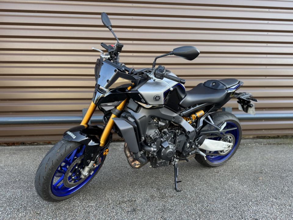 YAMAHA MT-09 SP 4