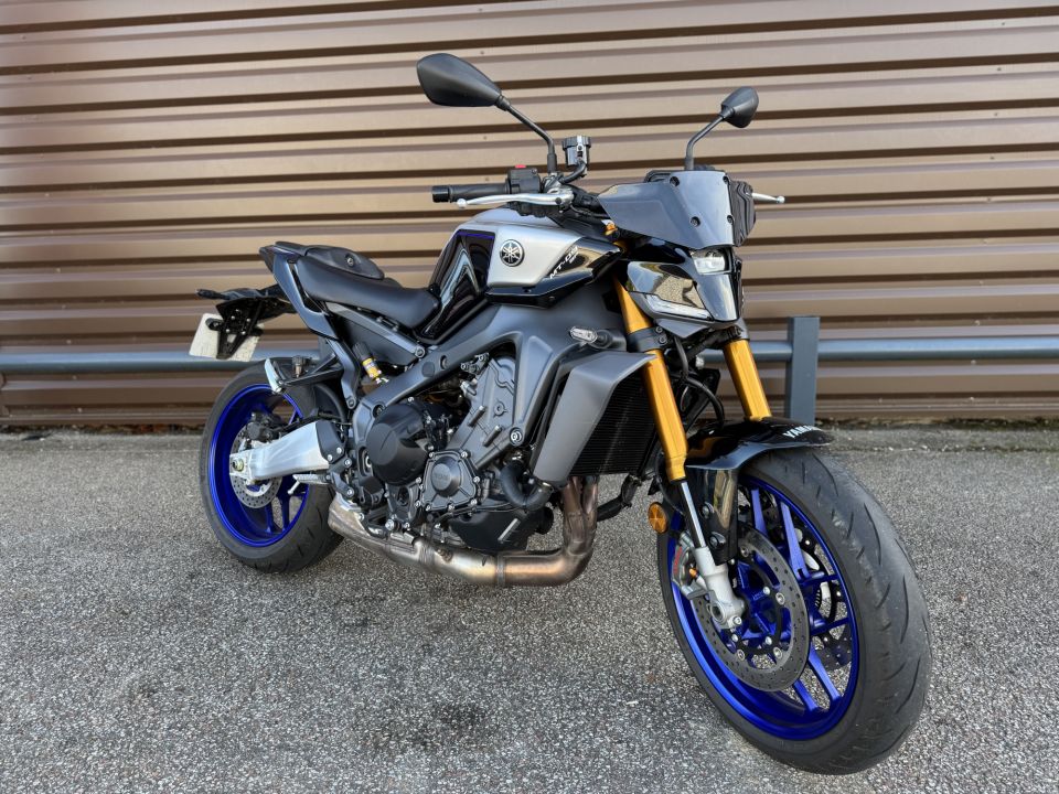 YAMAHA MT-09 SP 4