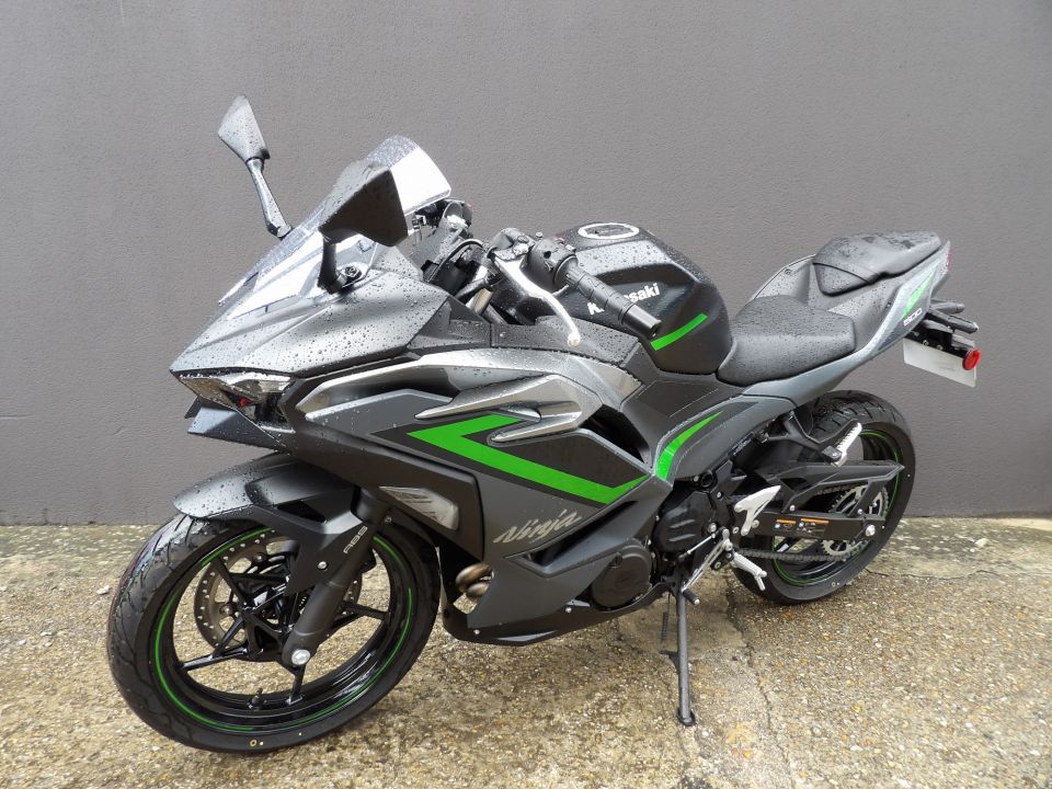 KAWASAKI NINJA 500 SE A2 4