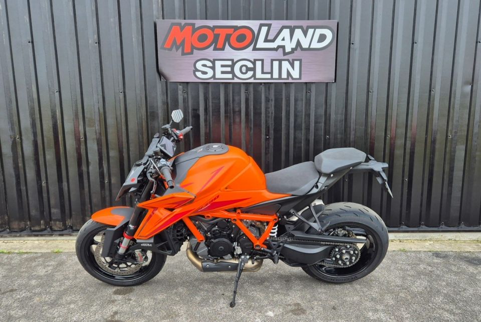 KTM 1390 SUPER DUKE R 4