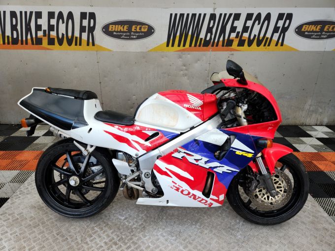 HONDA RVF 400 4