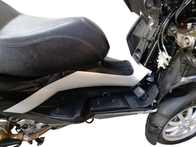 PIAGGIO MP3 400 4