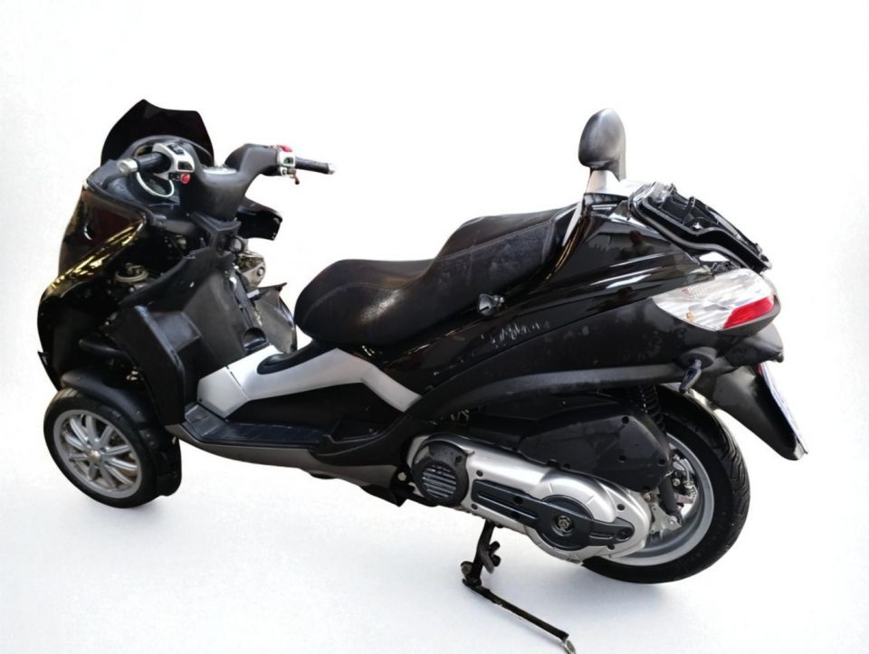PIAGGIO MP3 400 4