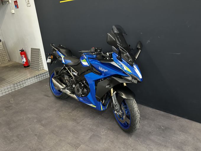 SUZUKI GSX-S 1000 GT 4