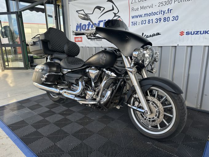 YAMAHA XVS 1900 4