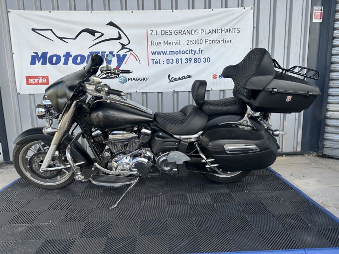 YAMAHA XVS 1900 4