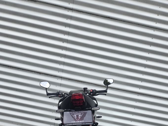 TRIUMPH STREET TRIPLE 765 RS 4