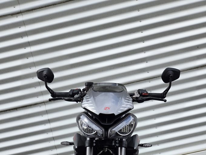TRIUMPH STREET TRIPLE 765 RS 4