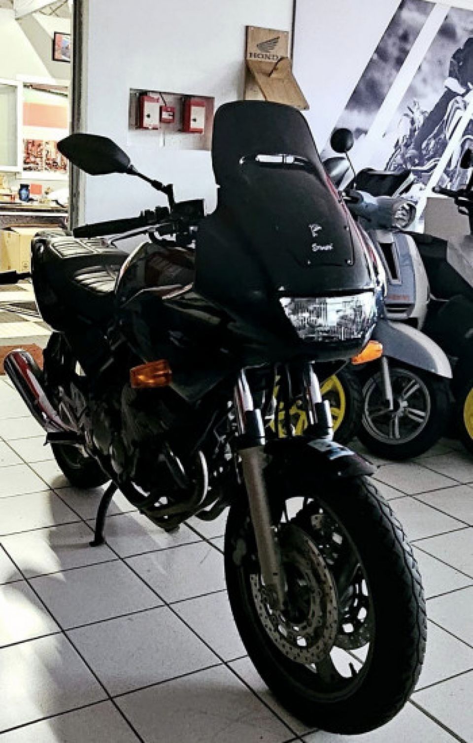 YAMAHA DIVERSION 600 4