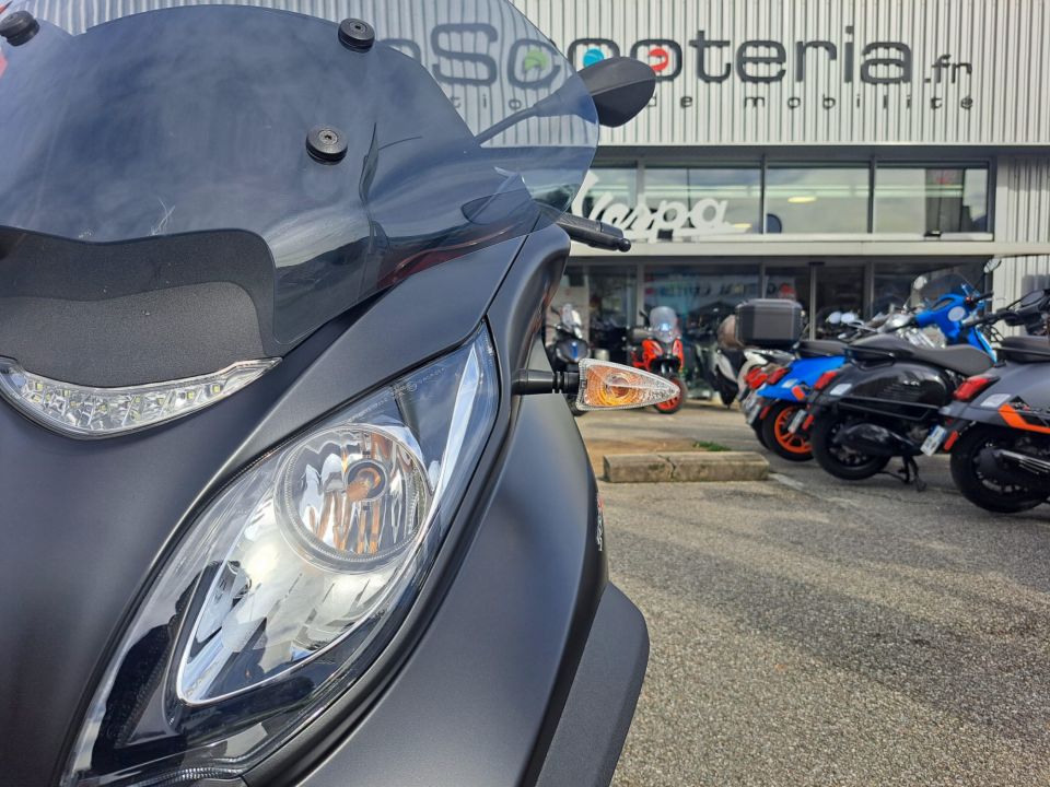 PIAGGIO MP3 500 ABS/ASR 4