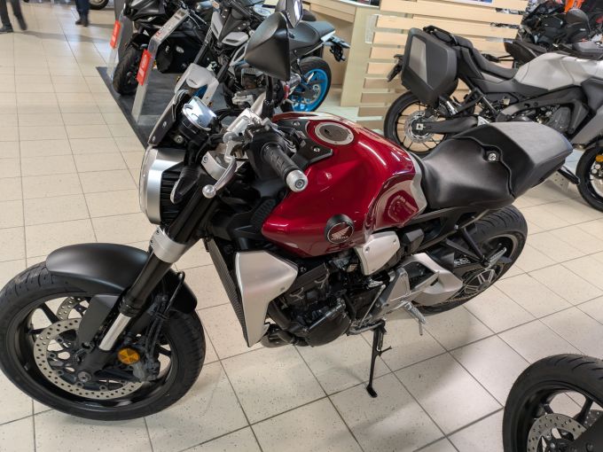 HONDA CB 1000 R ABS 4