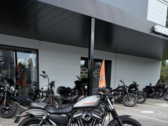 HARLEY-DAVIDSON SPORTSTER IRON 883 ABS 4