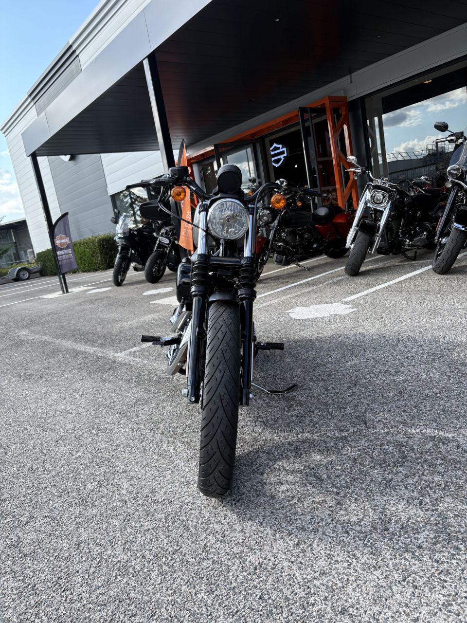 HARLEY-DAVIDSON SPORTSTER IRON 883 ABS 4