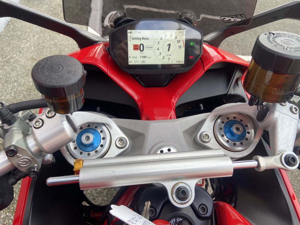 DUCATI SUPERSPORT 939S 4