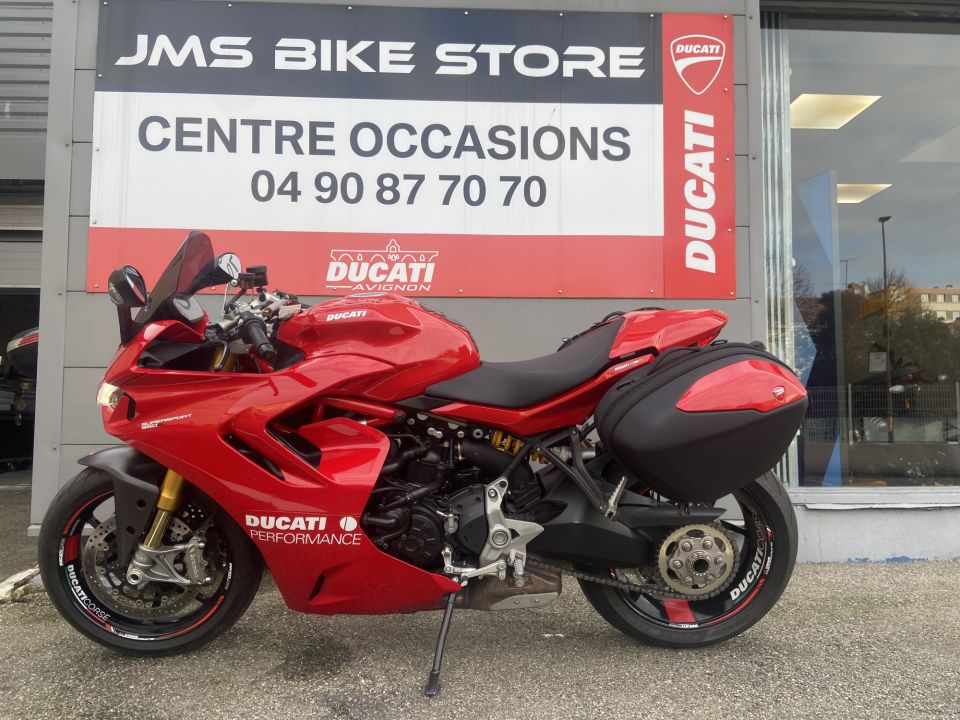 DUCATI SUPERSPORT 939S 4