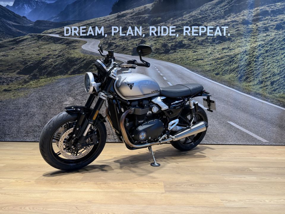 TRIUMPH SPEED TWIN 1200 4