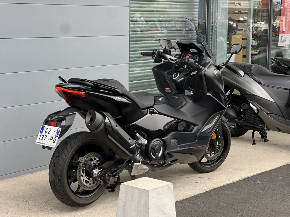 YAMAHA XP T-MAX 560 TECH MAX 4