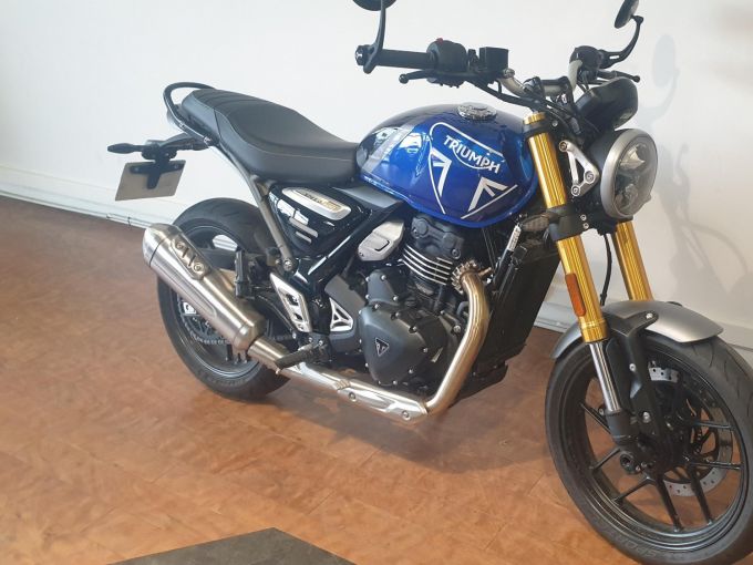 TRIUMPH SPEED 400 4