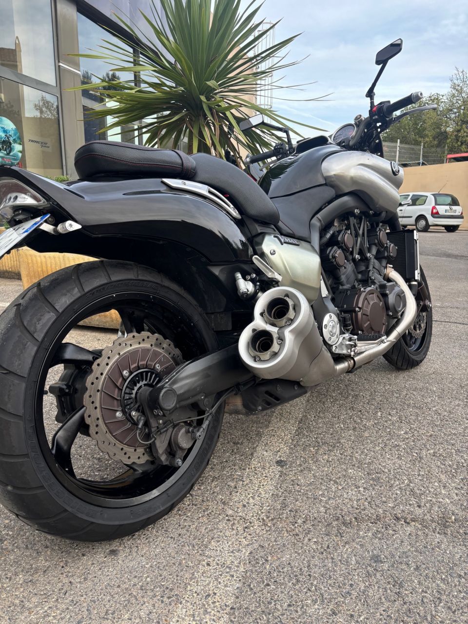 YAMAHA V-MAX 1700 4