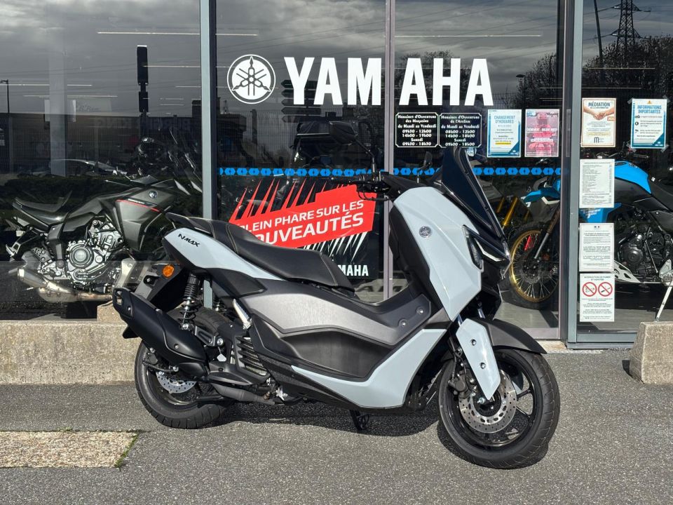 YAMAHA NMAX 125 TECH MAX 4