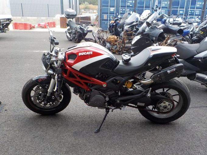 DUCATI 796 MONSTER 4