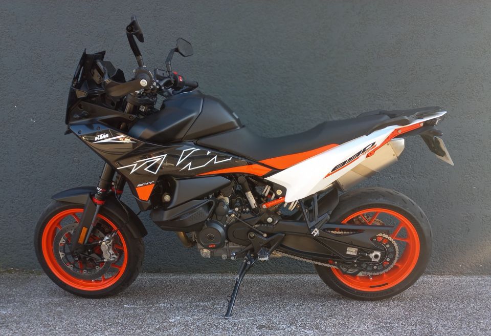 KTM 890 SMT 4