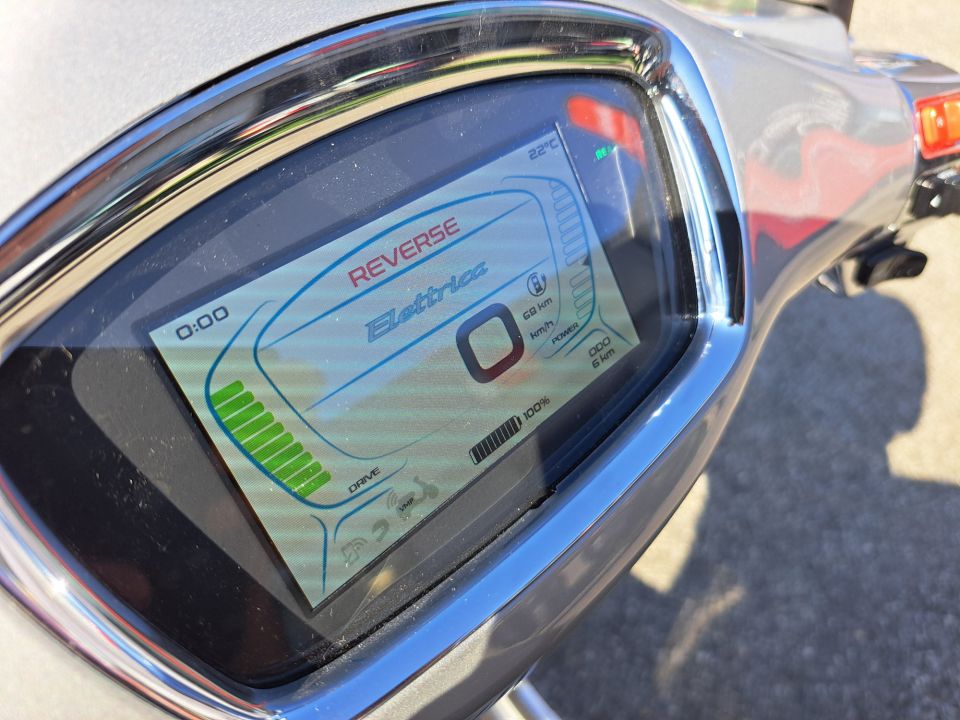 VESPA PRIMAVERA 125 4