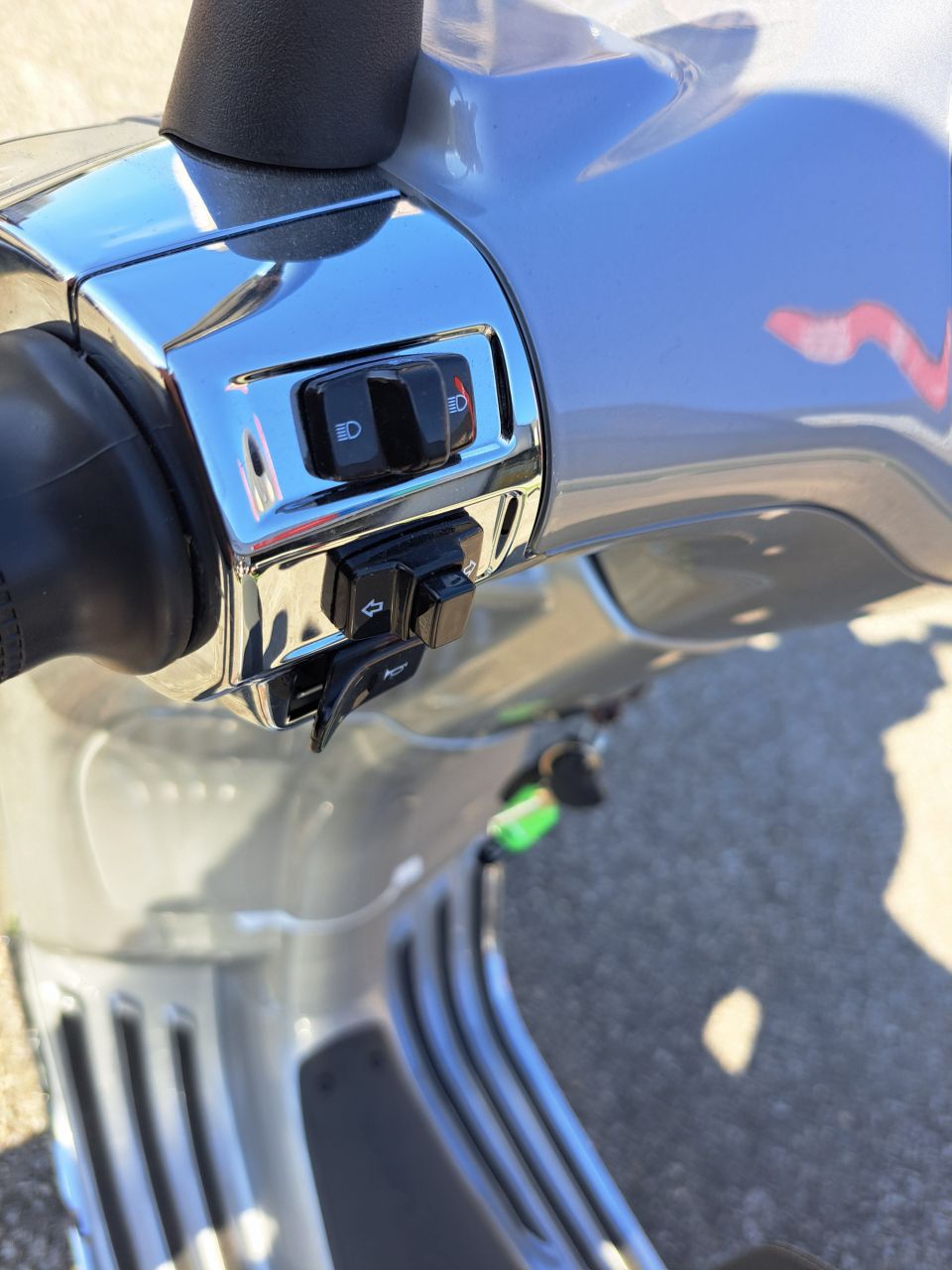 VESPA PRIMAVERA 125 4